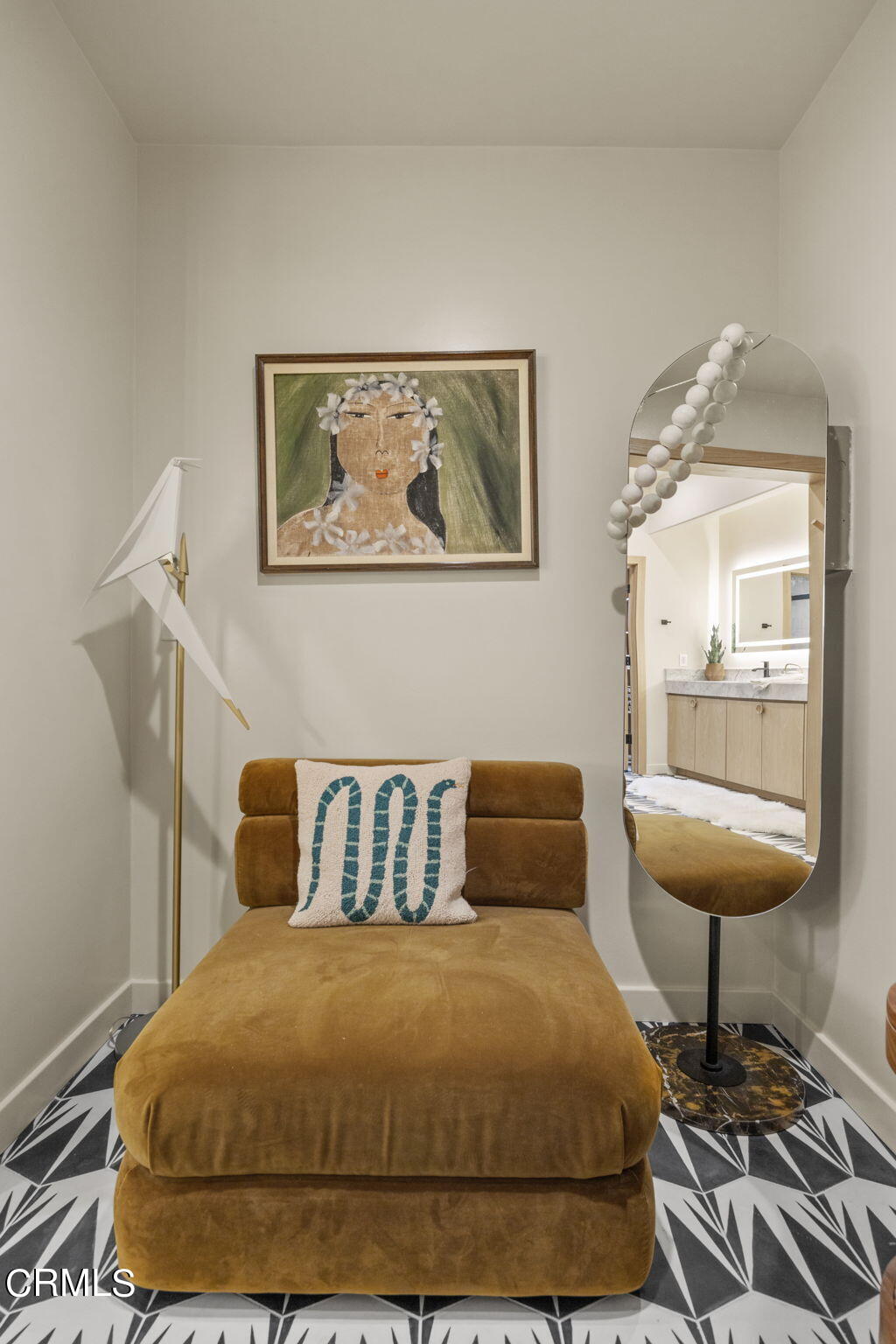 4136 Ocean Drive Oxnard, CA 93035 - Photo 23 of 58 Master Bath sitting room