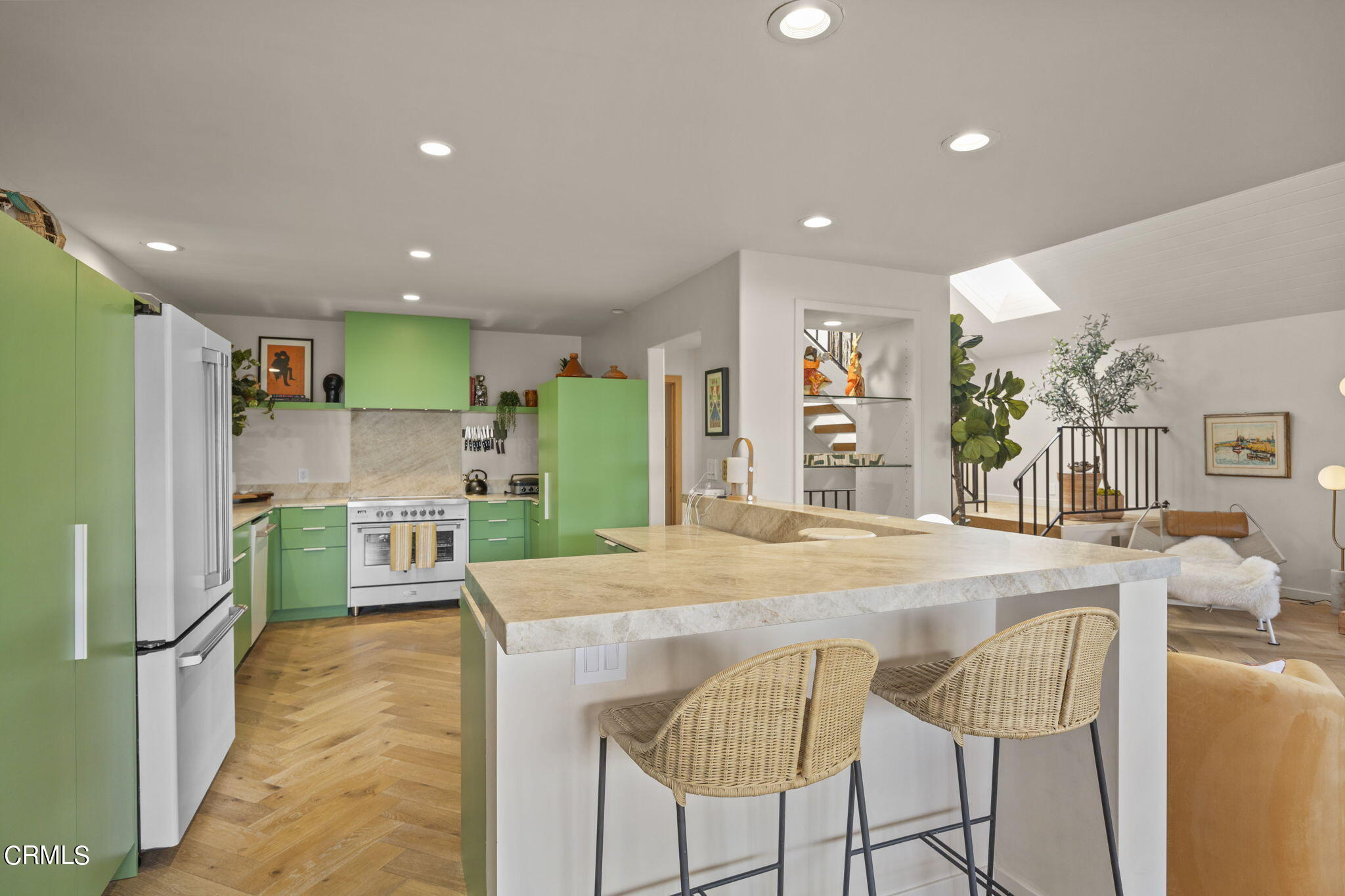 4136 Ocean Drive Oxnard, CA 93035 - Photo 10 of 58 Kitchen eating area