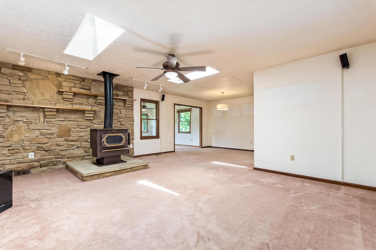 2719 Cooper Ridge Road Columbus, OH 43231 - Photo 5 of 47