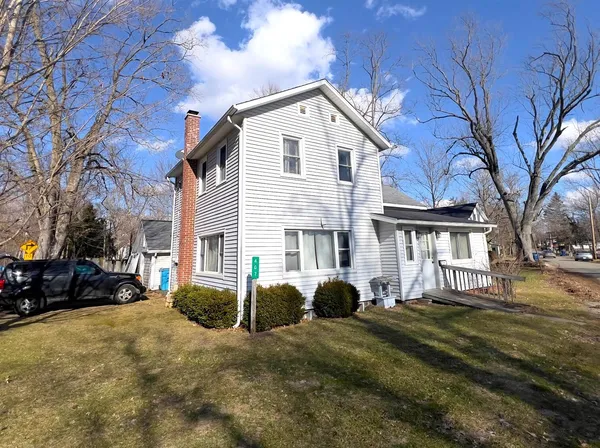 $165,000 | 407 Barry Street, Colon, MI 49040