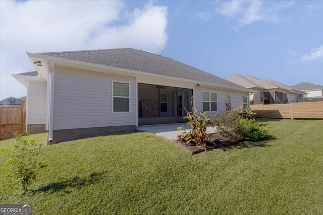 $312,000 | 302 Creek Ridge Drive, Warner Robins, GA 31088