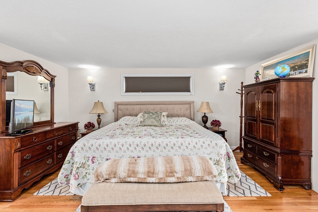 59 Wapping Road Kingston, MA 02364 - Photo 14 of 33 Gallery Image 14