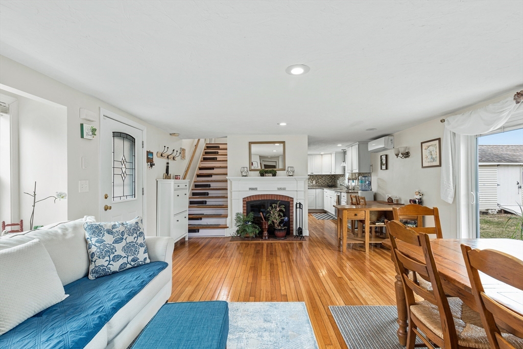 59 Wapping Road Kingston, MA 02364 - Photo 9 of 33 Gallery Image 9