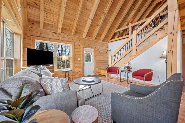 $380,000 | 148 1st Street, Georgetown, PA 15043