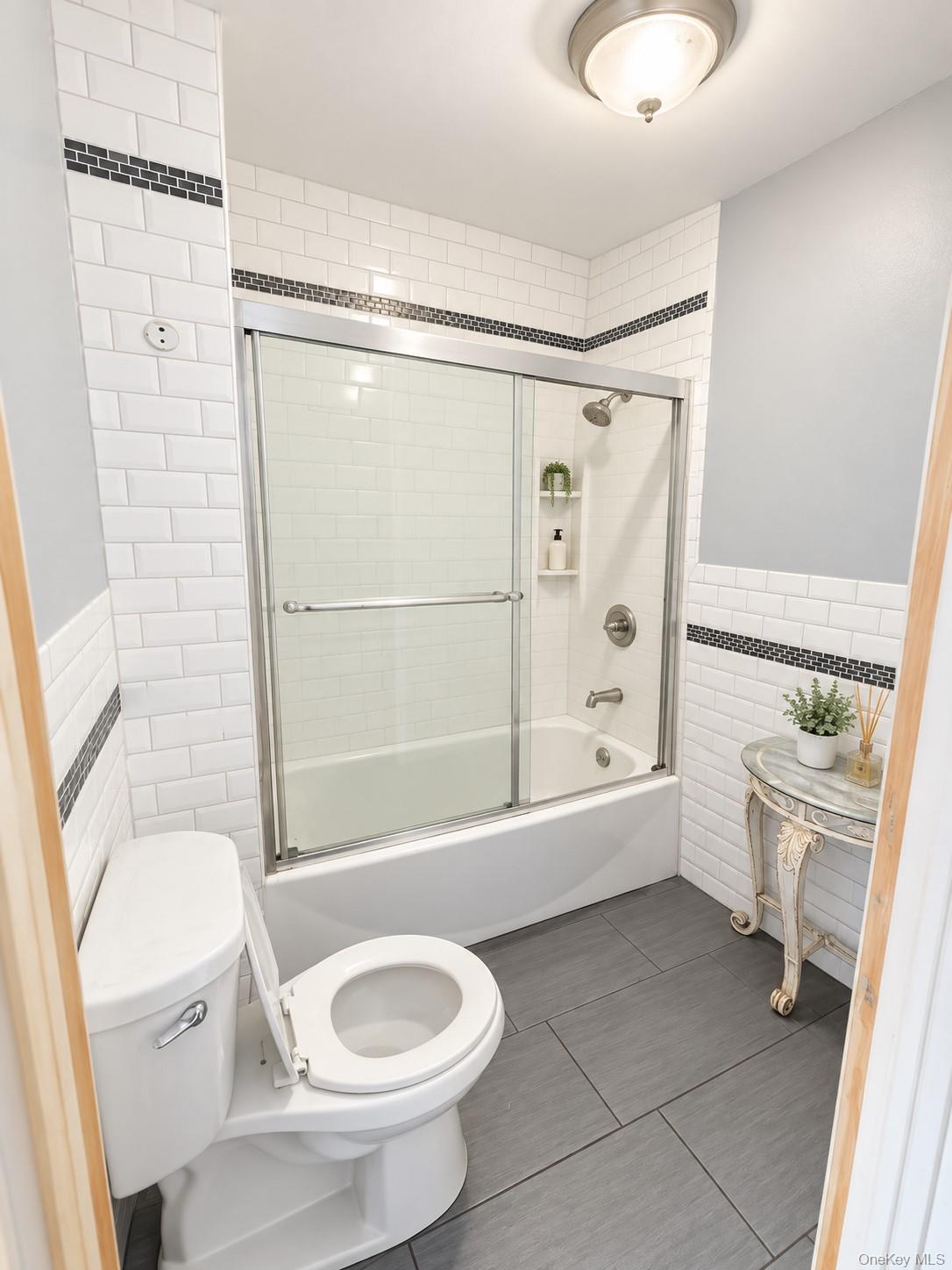 1183 Decatur Street Brooklyn, NY 11207 - Photo 8 of 25 Virtually Staged Photo, for visualization purposes only.