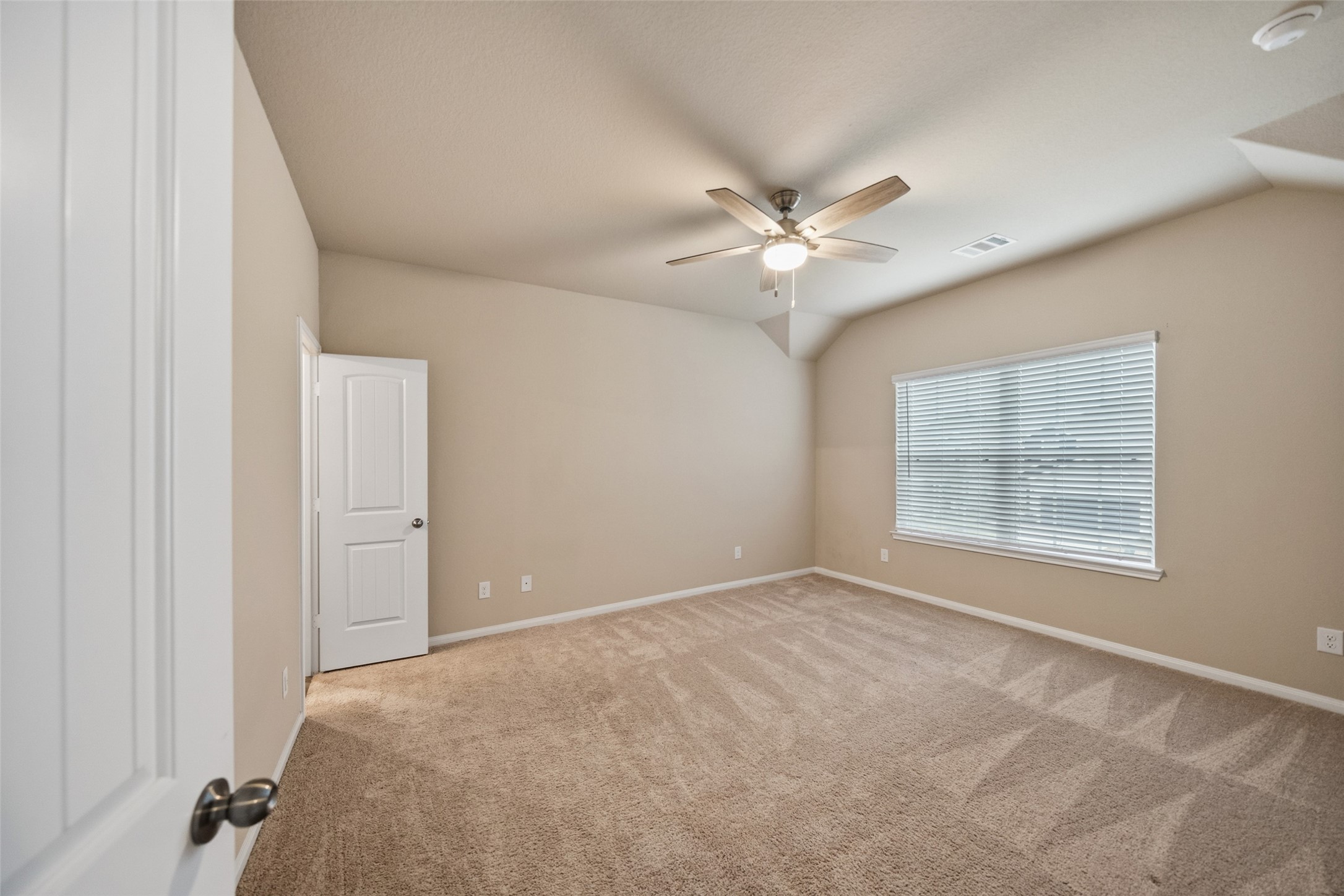 2335 Mount Locke Path Conroe, TX 77301 - Photo 14 of 24