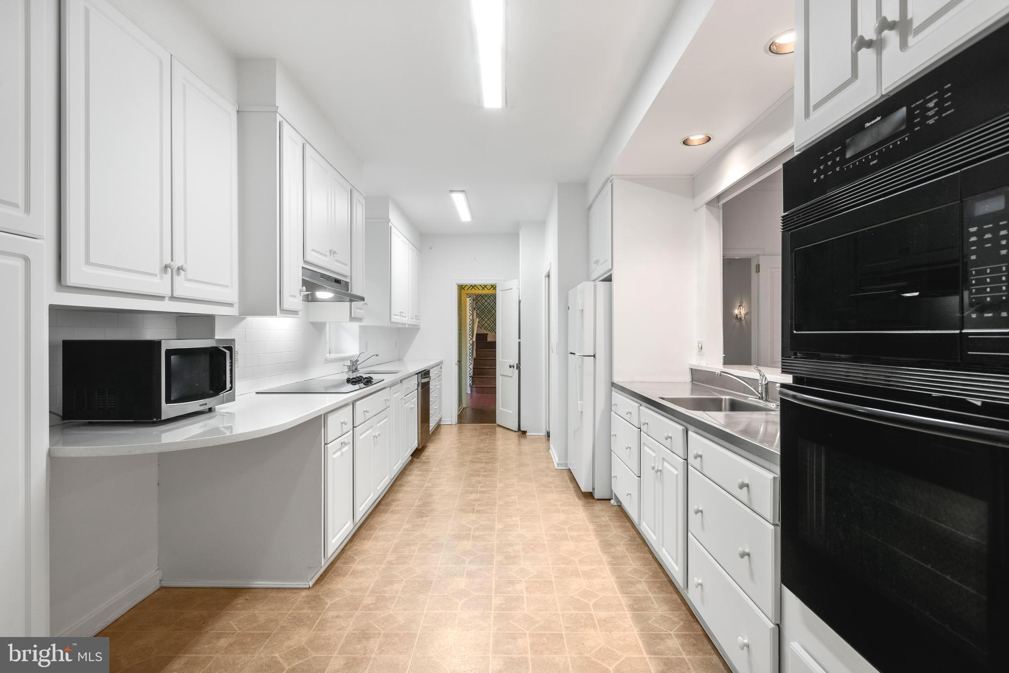 2035 Twinbrook Road Berwyn, PA 19312 - Photo 15 of 51 Kitchen