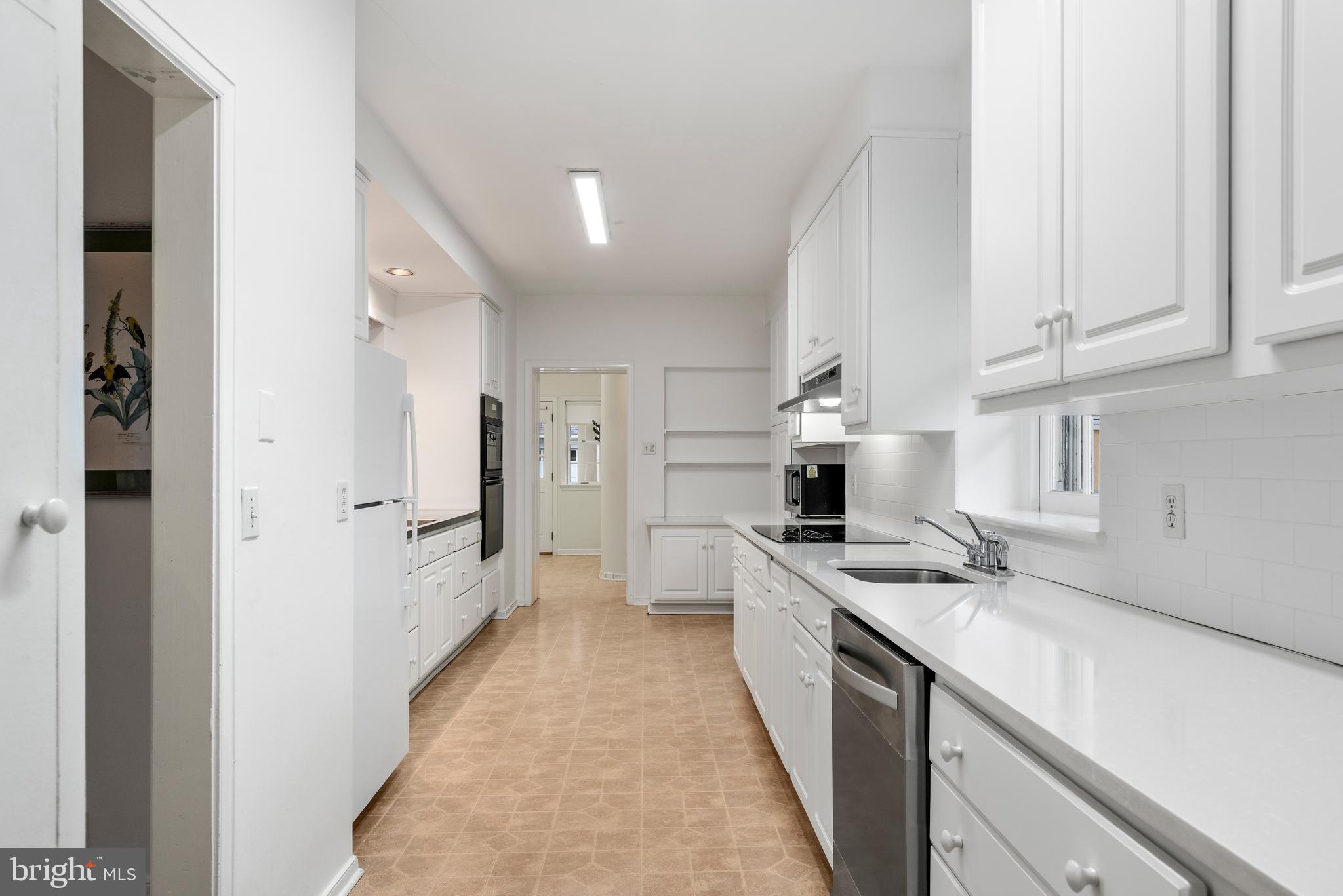 2035 Twinbrook Road Berwyn, PA 19312 - Photo 16 of 51 Kitchen