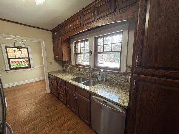 $3,300 | 21 Glenwood Street, Palatine, IL 60067