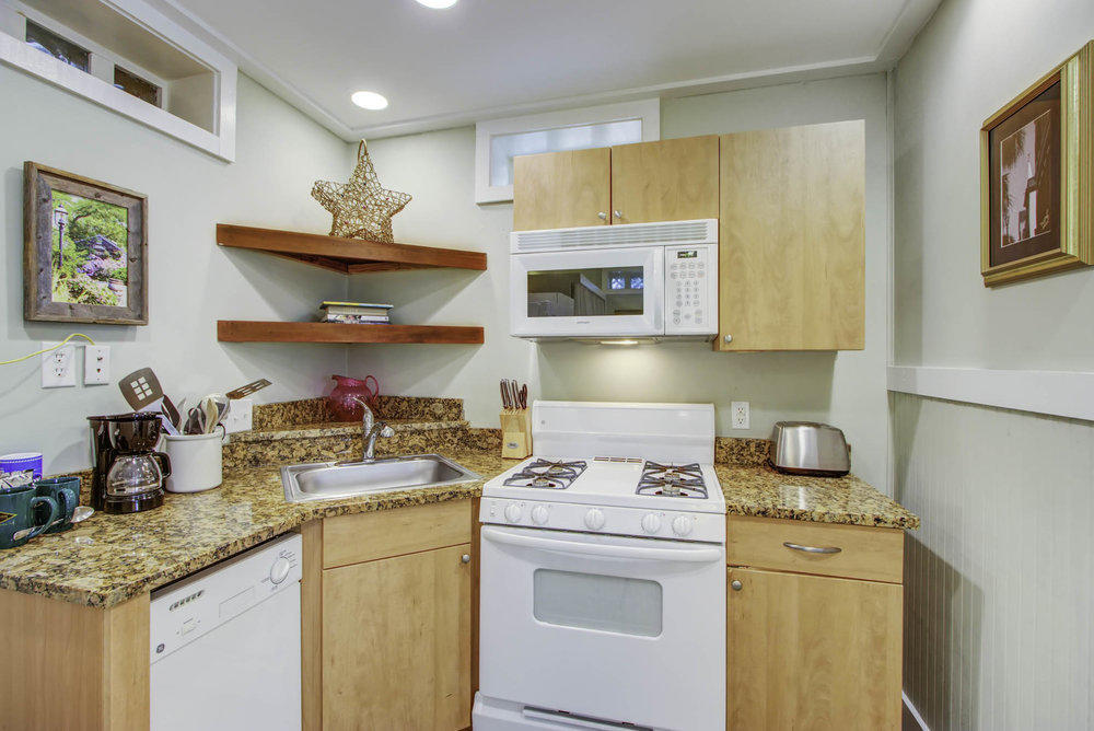 227 Rutledge Avenue, Unit A B C D Charleston, SC 29403 - Photo 64 of 72 9