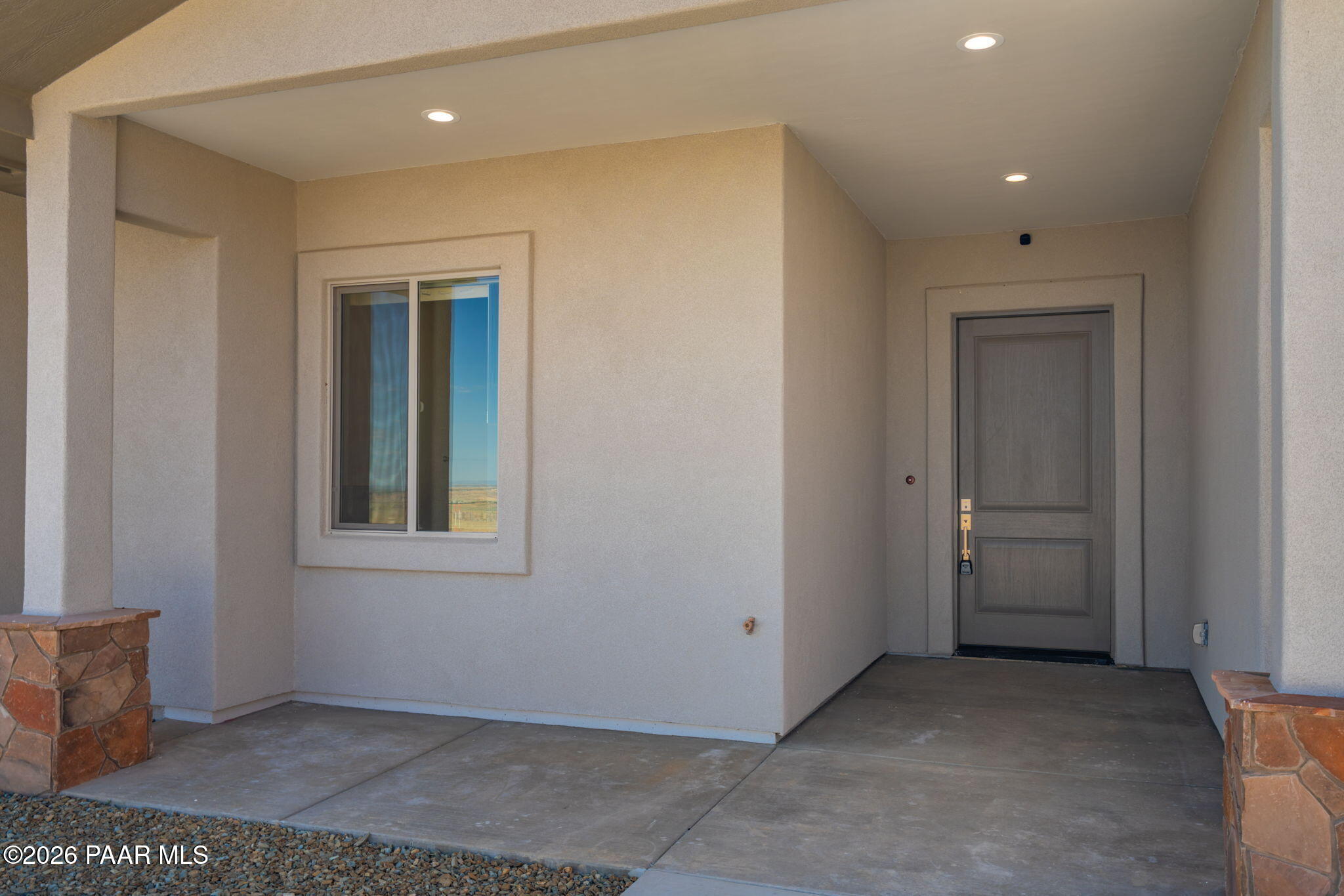 15690 East Orchard View Road Dewey, AZ 86327 - Photo 15 of 26 a view of an empty room with a window