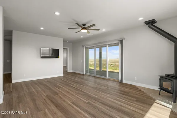 $3,300 | 15690 East Orchard View Road, Dewey, AZ 86327