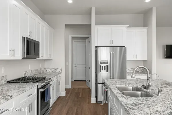 $3,300 | 15690 East Orchard View Road, Dewey, AZ 86327