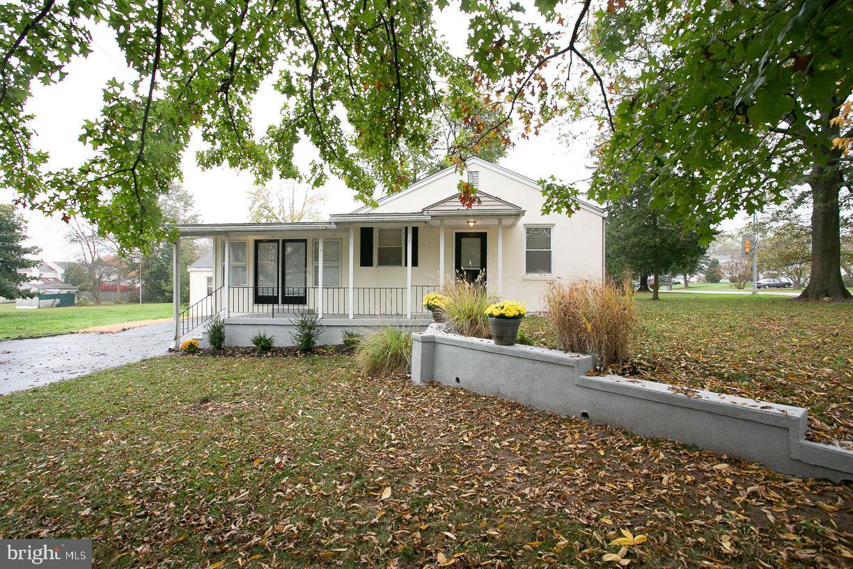 40 North Trooper Road Norristown, PA 19403 - Photo 4 of 34 Gallery Image 4