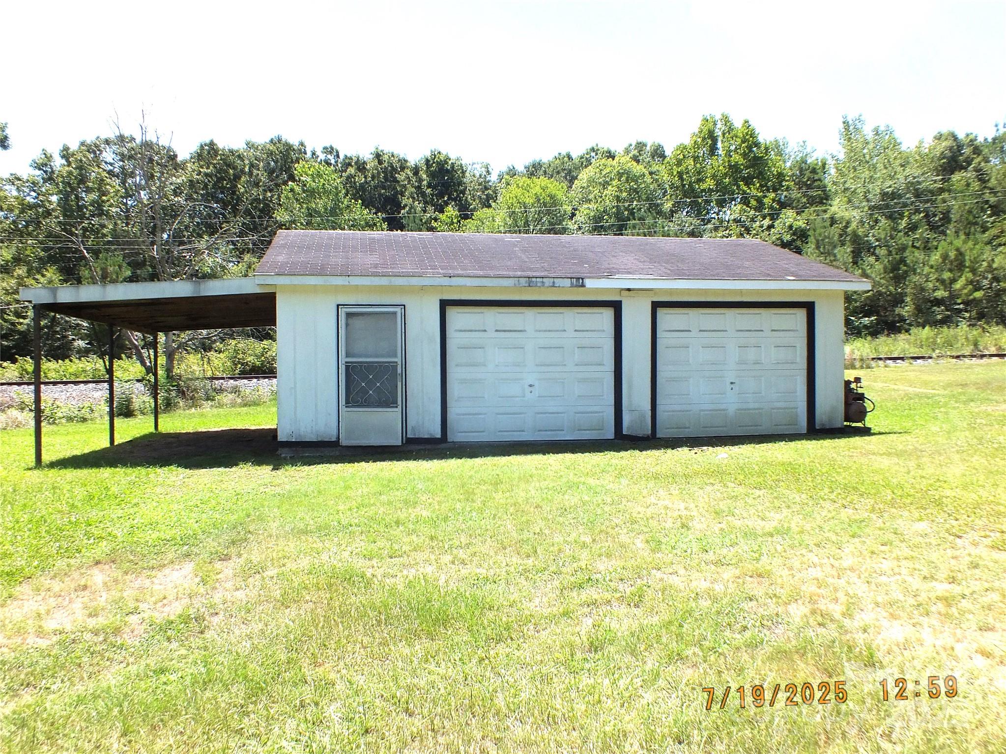 1453 Old Landsford Road Lancaster, SC 29720 - Photo 25 of 39 a house with a outdoor space