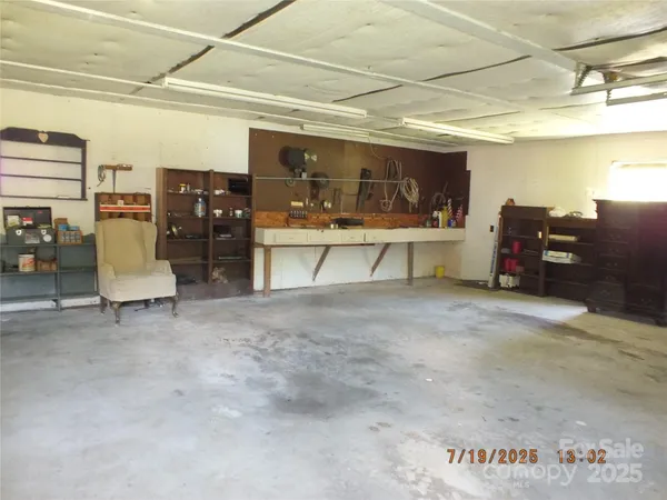 a view of a storage & utility room