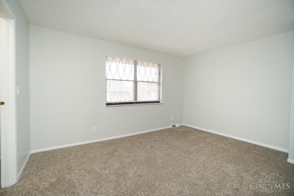 5642 Springdale Road Cincinnati, OH 45251 - Photo 21 of 35 Gallery Image 21