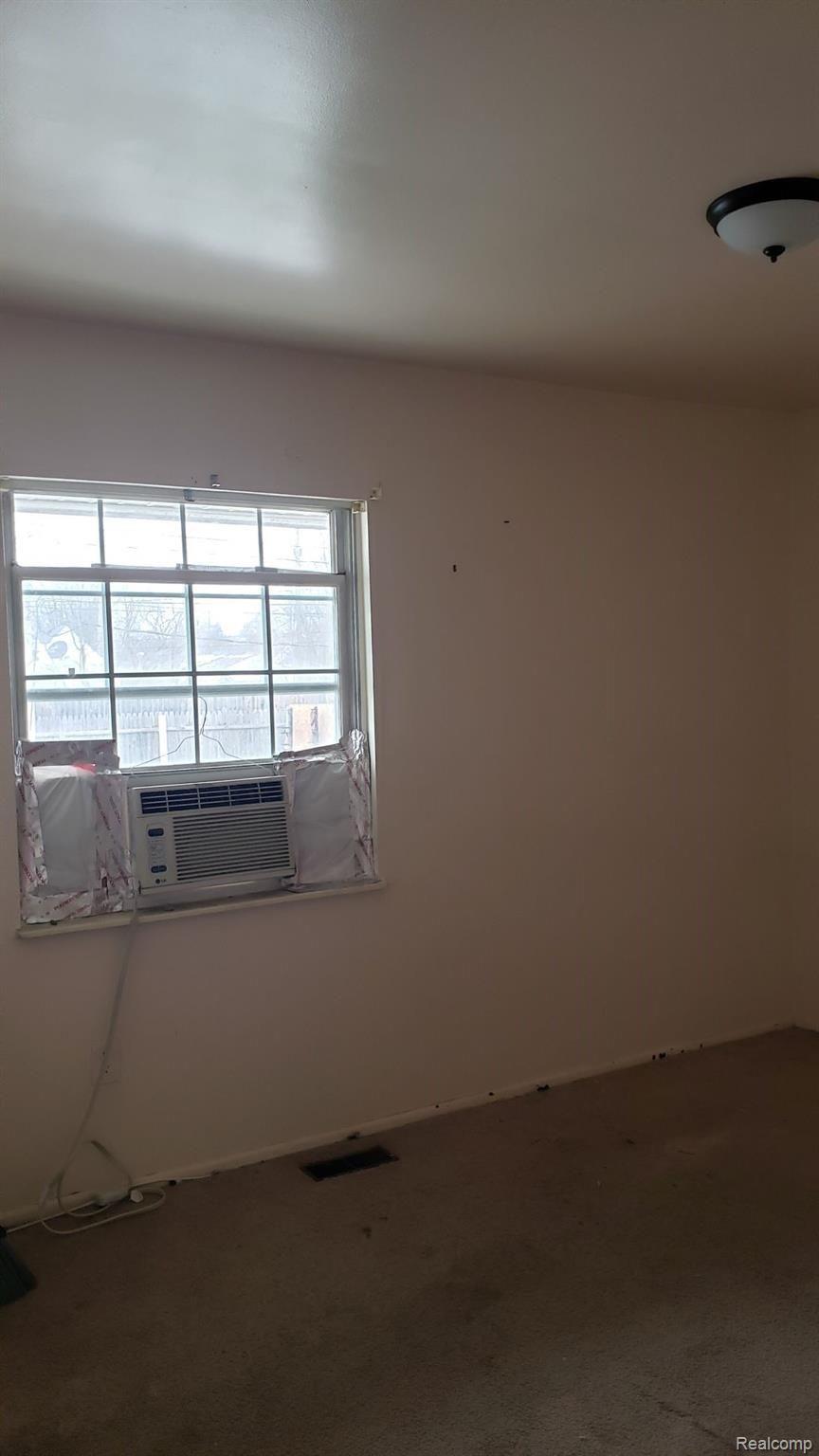 20068 Inkster Road Redford, MI 48240 - Photo 10 of 16 inkster bdrm 1.jpg