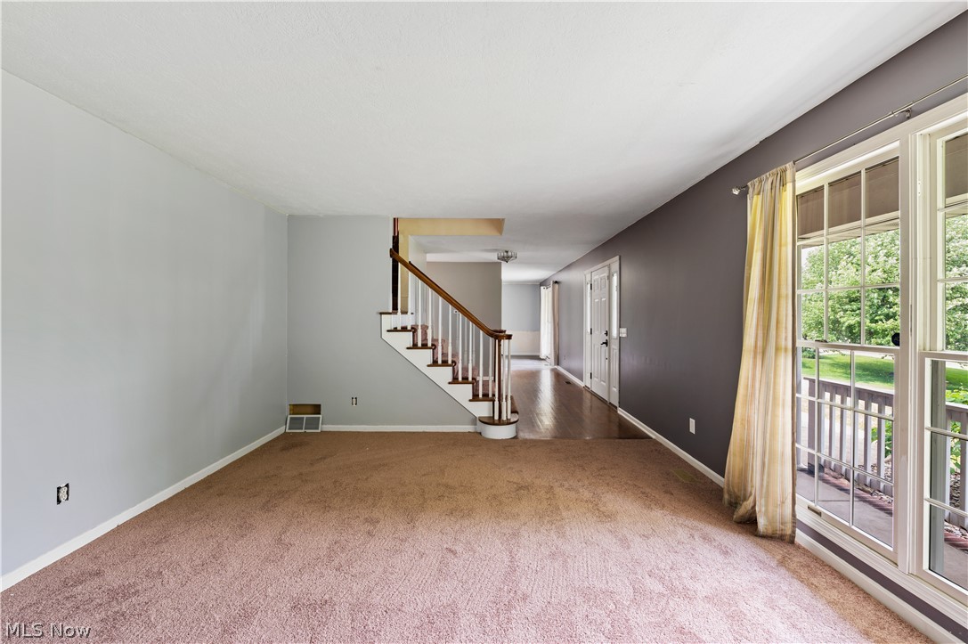 3165 Cornwall Drive Northwest Canton, OH 44708 - Photo 4 of 34