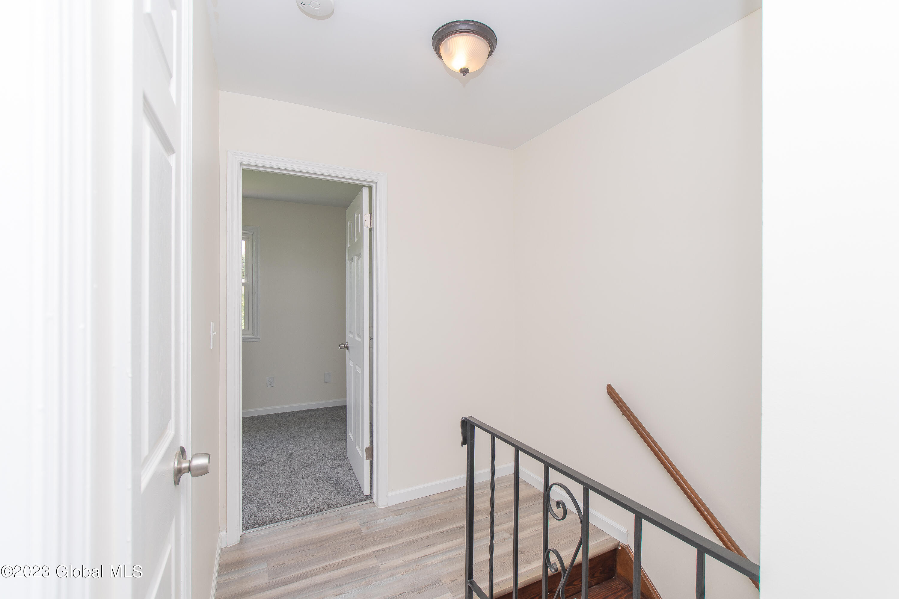 276 Old Loudon Road, Unit 3D Colonie, NY 12110 - Photo 17 of 26 6Landing 2