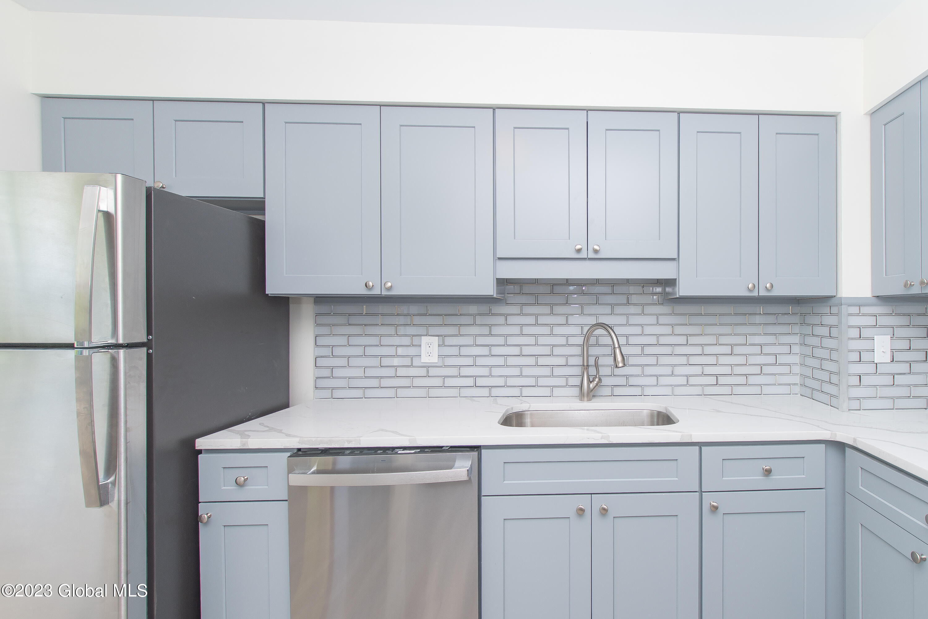 276 Old Loudon Road, Unit 3D Colonie, NY 12110 - Photo 7 of 26 3Kitchen 5