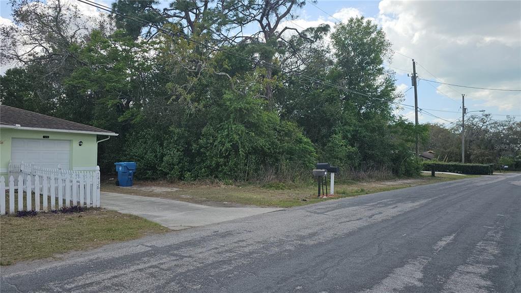 7430 Apache Trail Spring Hill, FL 34606 - Photo 3 of 4 a house view with backyard space