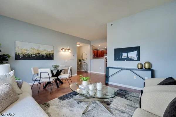 $375,000 | 1 Carriage City Plaza, Unit 1215, Rahway, NJ 07065