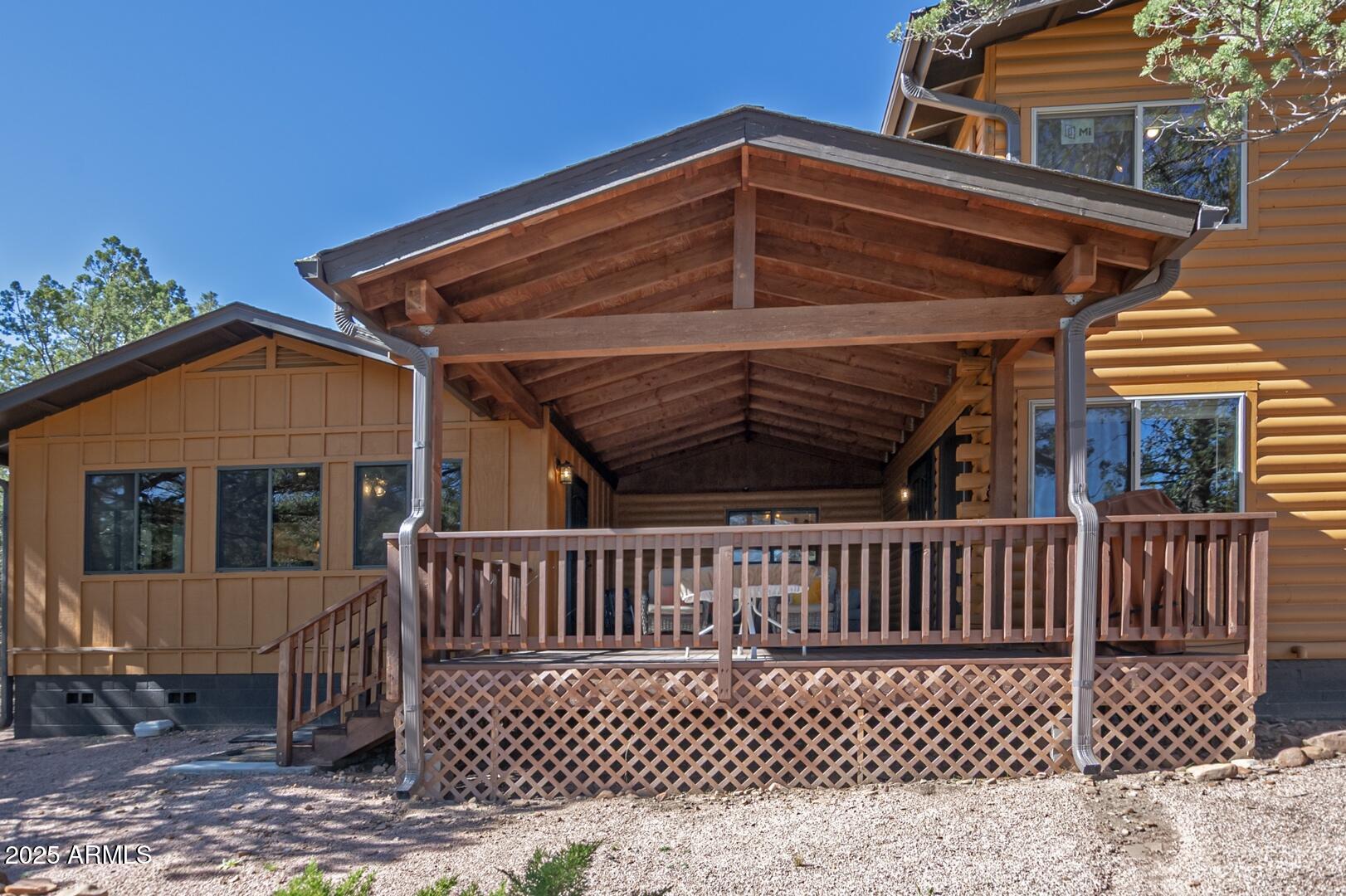 4823 Rim View Loop Pine, AZ 85544 - Photo 55 of 70 a front view of a house