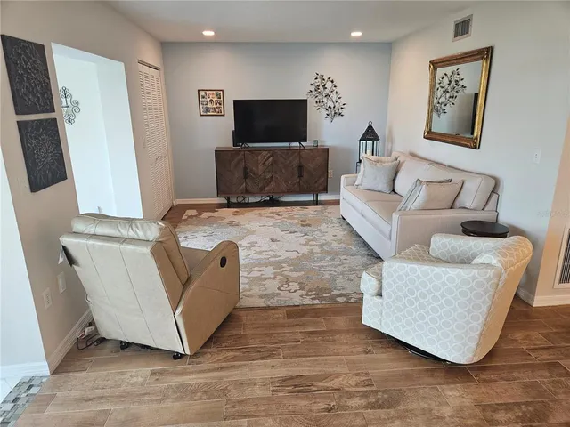 $319,000 | 418 Cerromar Court, Unit 157, Venice, FL 34293