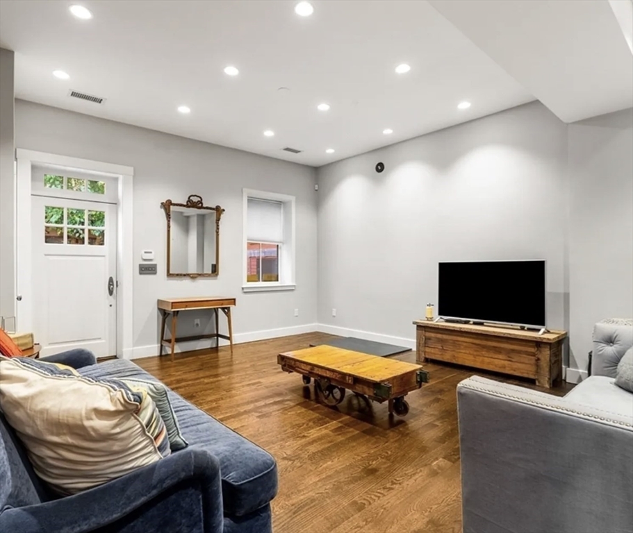 653 East 3rd Street Boston, MA 02127 - Photo 3 of 22
