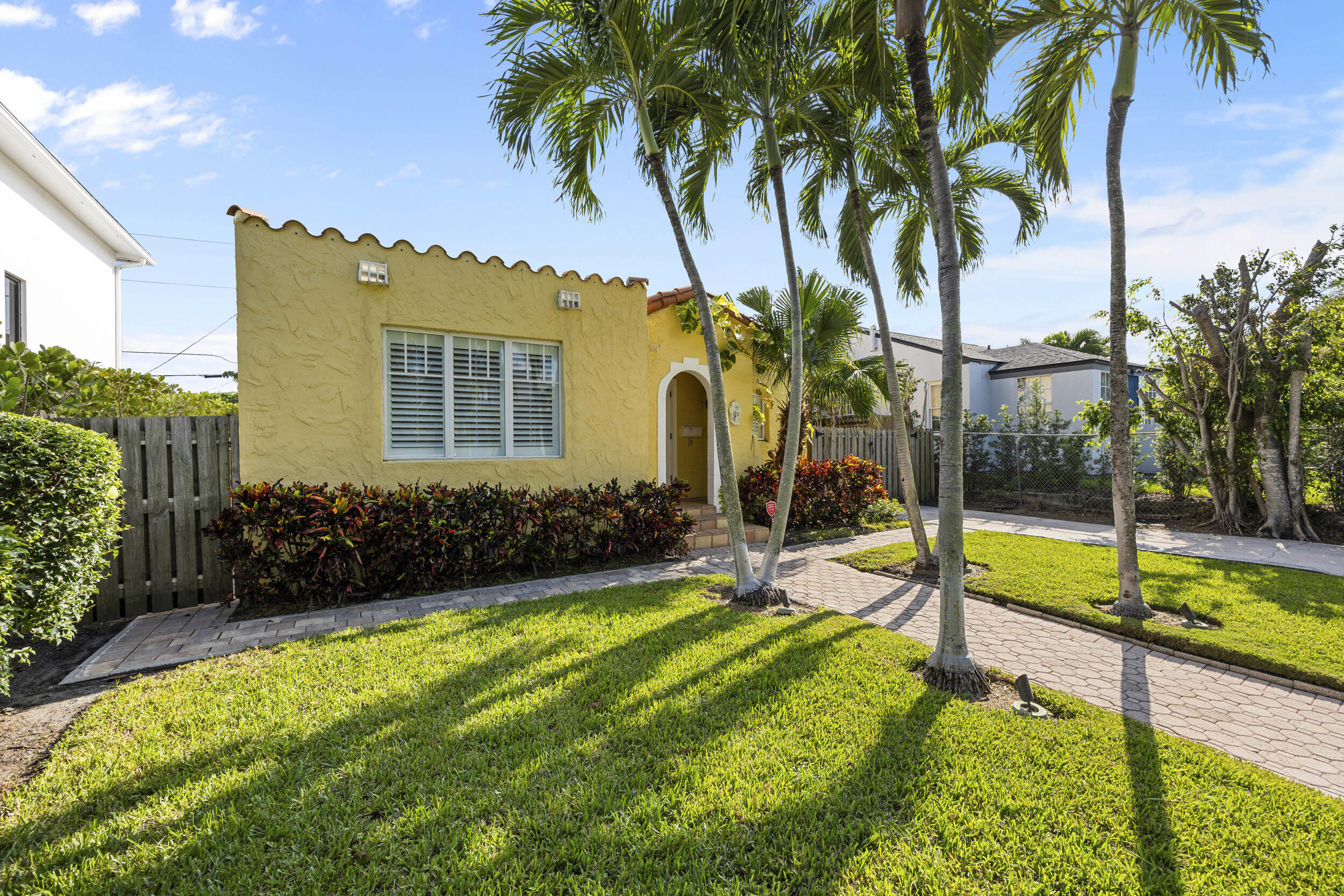 600 Ardmore Road West Palm Beach, FL 33401 - Photo 33 of 34 33_jv2a9977