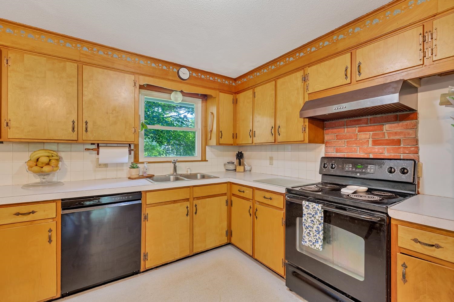6 Vancor Drive Rockingham, VT 05101 - Photo 12 of 40 Gallery Image 12