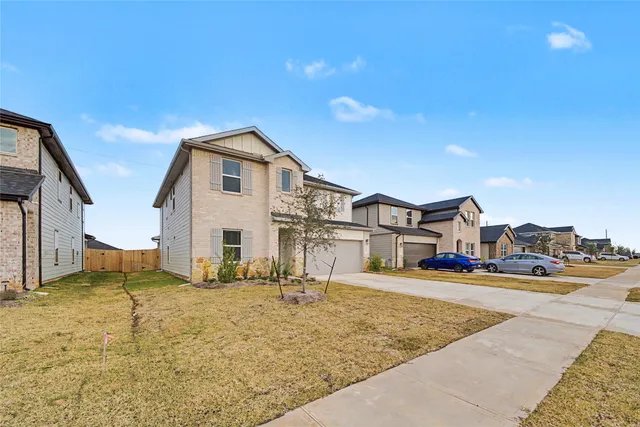 $2,500 | 4215 Camden Lakes Street, Fulshear, TX 77494