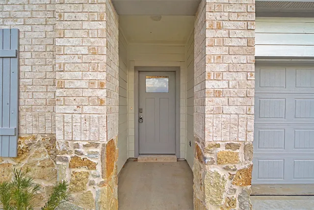 $2,500 | 4215 Camden Lakes Street, Fulshear, TX 77494