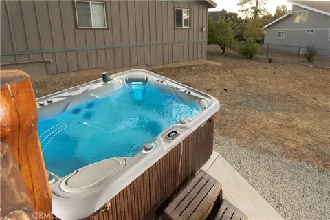 $884,900 | 1389 Flintridge Avenue, Big Bear City, CA 92314