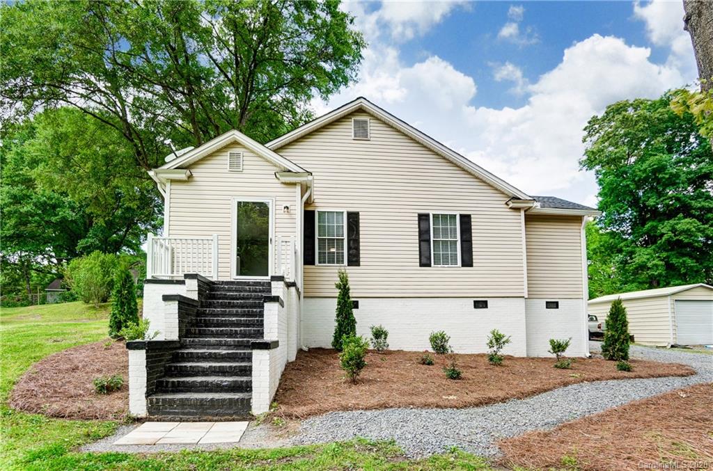 110 Ridge Road Fort Mill, SC 29715 - Photo 1 of 34 Gallery Image 1