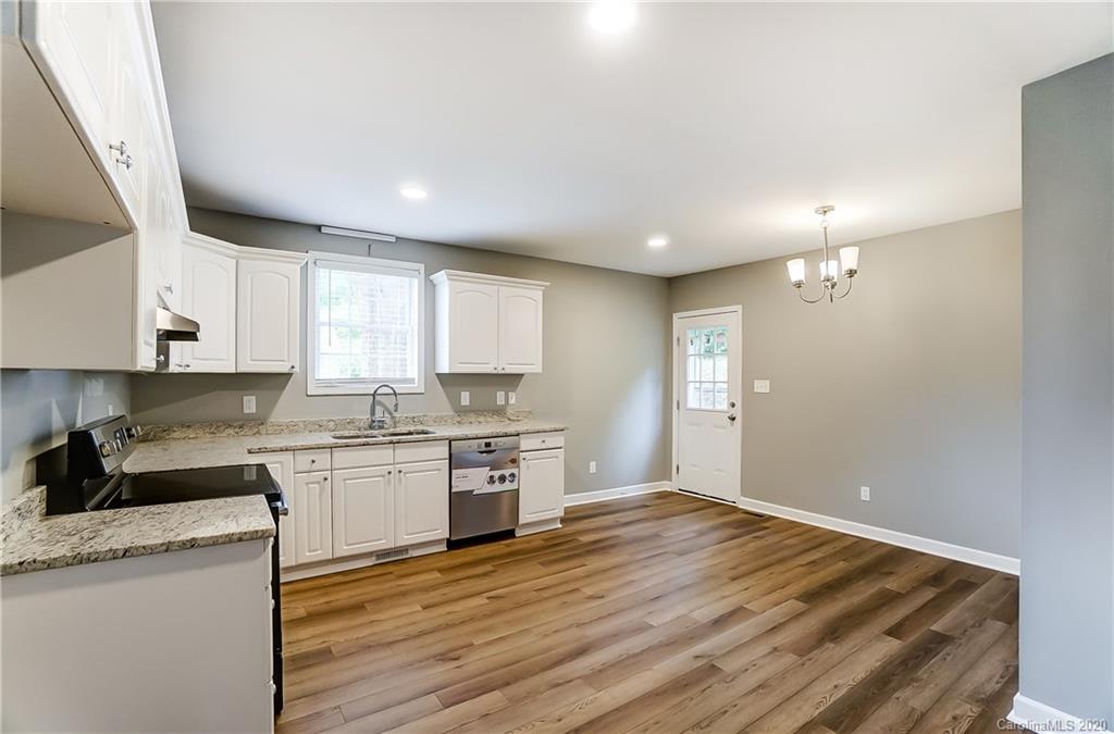 110 Ridge Road Fort Mill, SC 29715 - Photo 8 of 34 Gallery Image 8