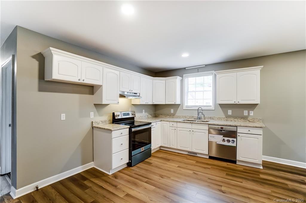 110 Ridge Road Fort Mill, SC 29715 - Photo 10 of 34 Gallery Image 10