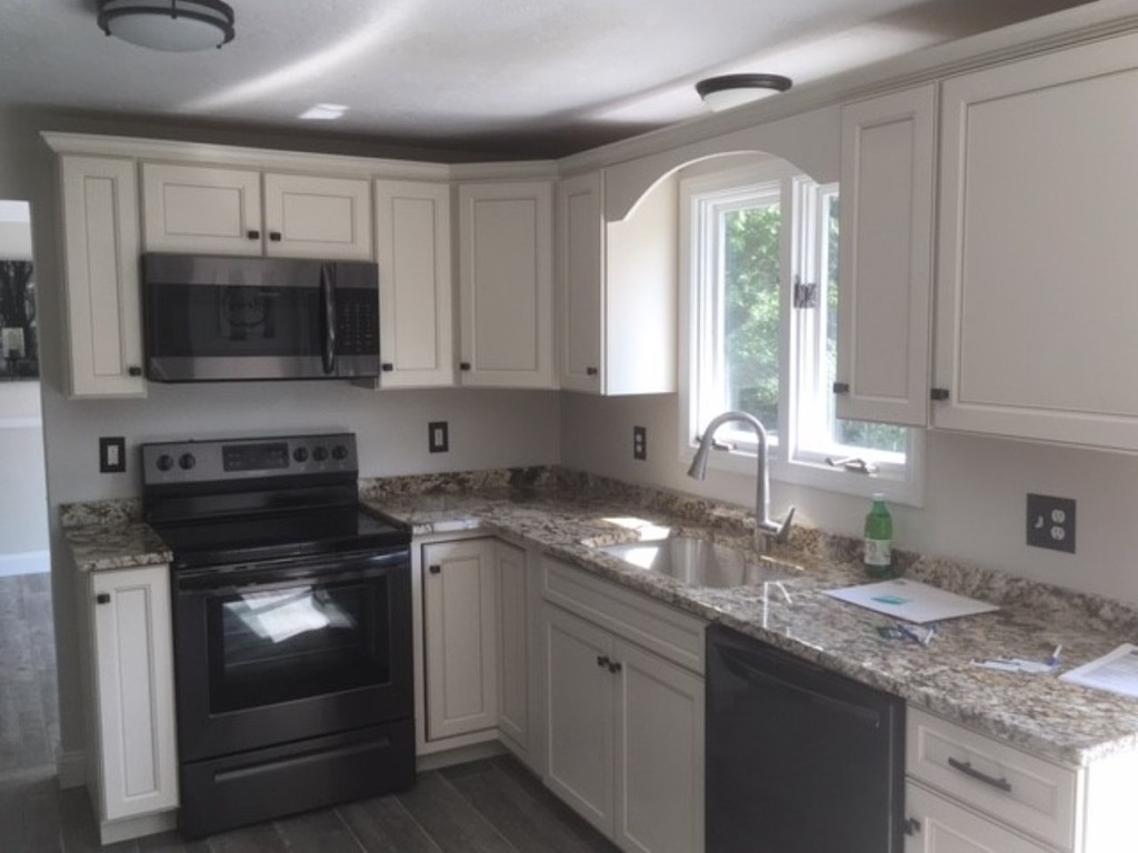 32 Michael Road, Unit 32 Bridgewater, MA 02324 - Photo 7 of 29 Gallery Image 7
