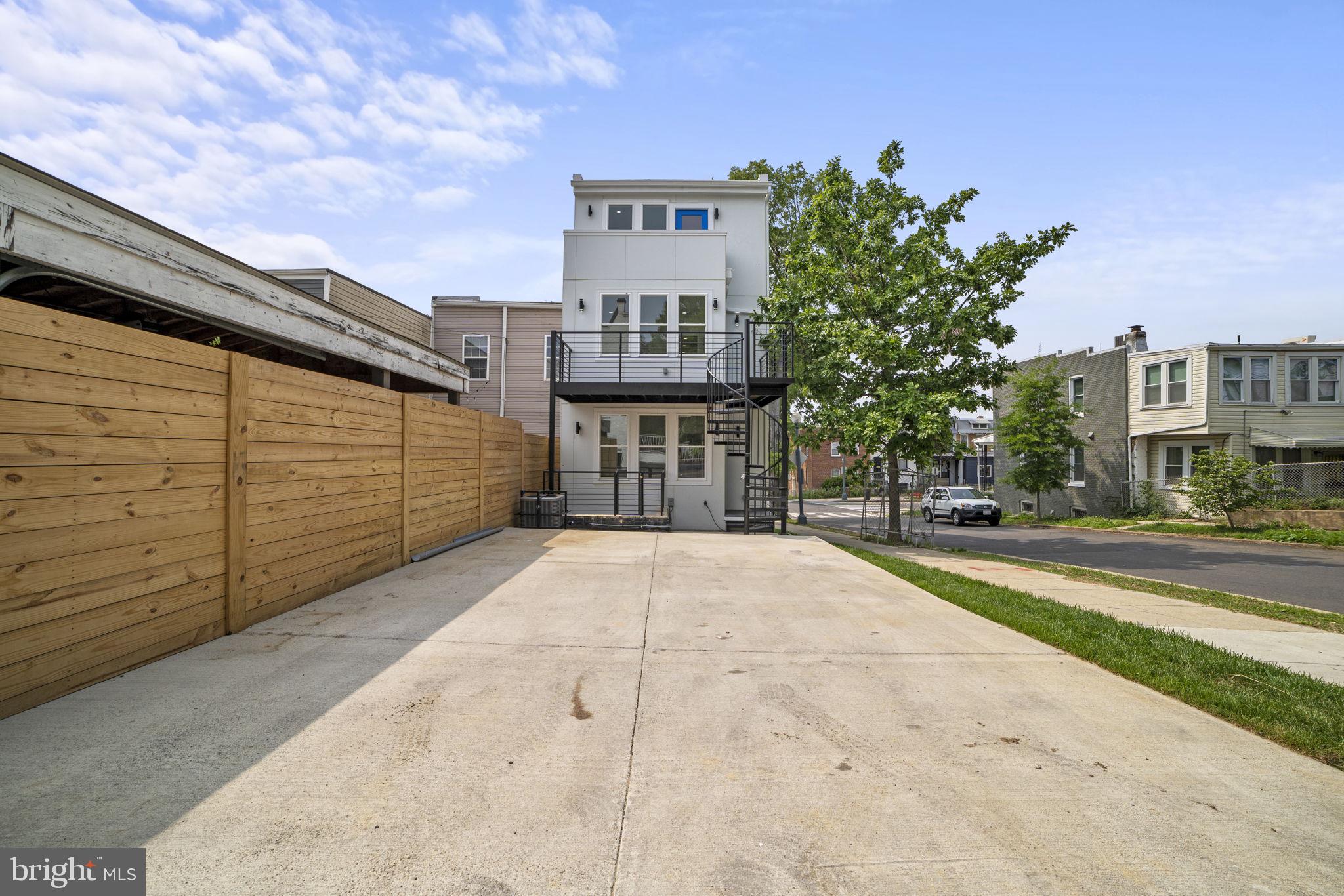 1417 Montello Avenue Northeast, Unit 2 Washington, DC 20002 - Photo 36 of 40