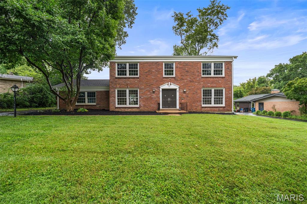 40 Ridgepoint Drive Chesterfield, MO 63017 - Photo 1 of 40 Gallery Image 1