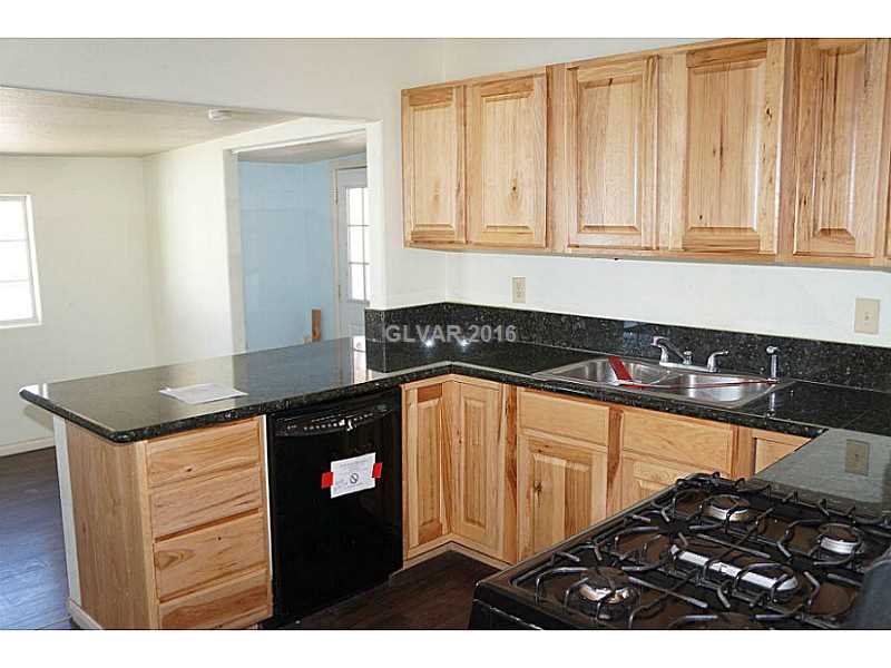 655 Federal Street Henderson, NV 89015 - Photo 4 of 22 Property Photo.
