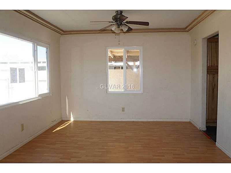 655 Federal Street Henderson, NV 89015 - Photo 6 of 22 Property Photo.