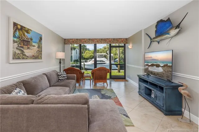 $345,000 | 1950 Southwest Palm City Road, Unit 7101, Stuart, FL 34994