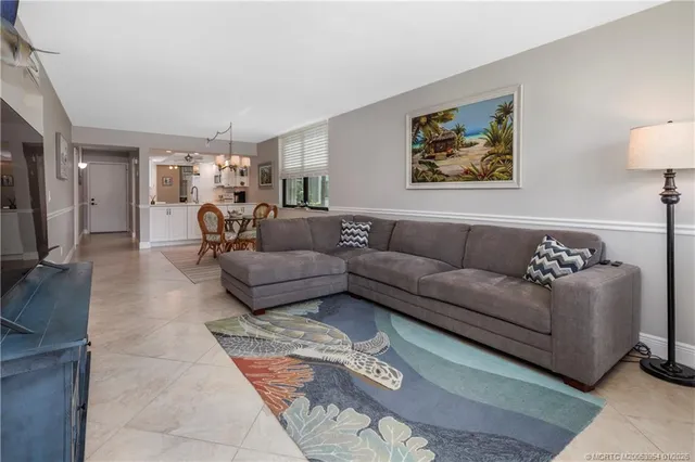 $345,000 | 1950 Southwest Palm City Road, Unit 7101, Stuart, FL 34994