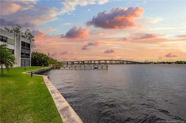 $345,000 | 1950 Southwest Palm City Road, Unit 7101, Stuart, FL 34994