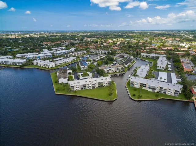 $345,000 | 1950 Southwest Palm City Road, Unit 7101, Stuart, FL 34994