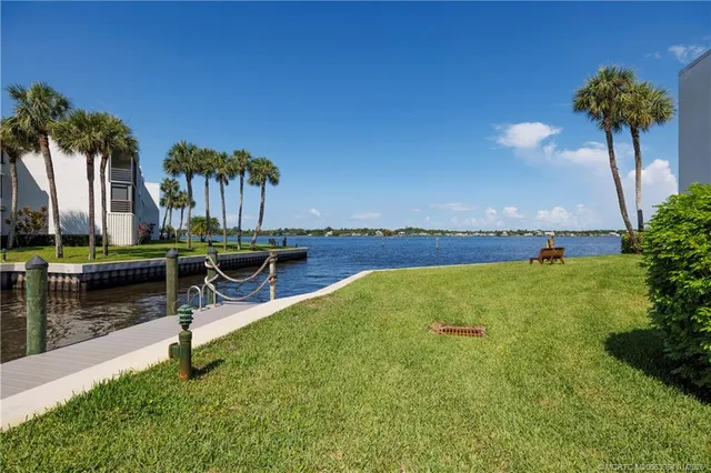 $345,000 | 1950 Southwest Palm City Road, Unit 7101, Stuart, FL 34994