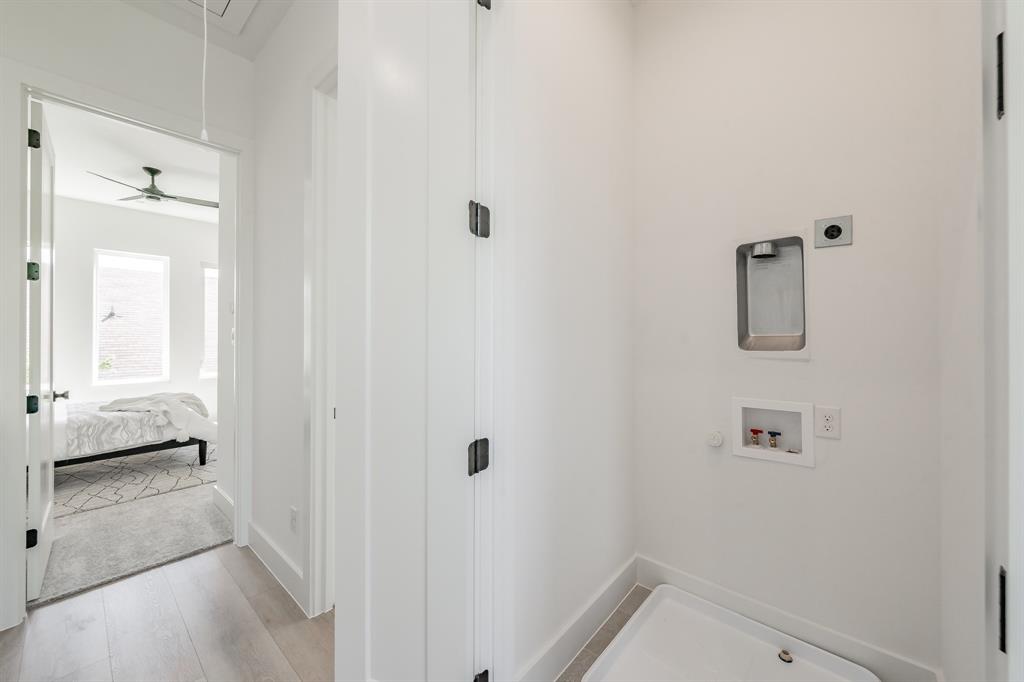 5320 Reiger Avenue, Unit 103 Dallas, TX 75214 - Photo 12 of 29 a bathroom with a shower