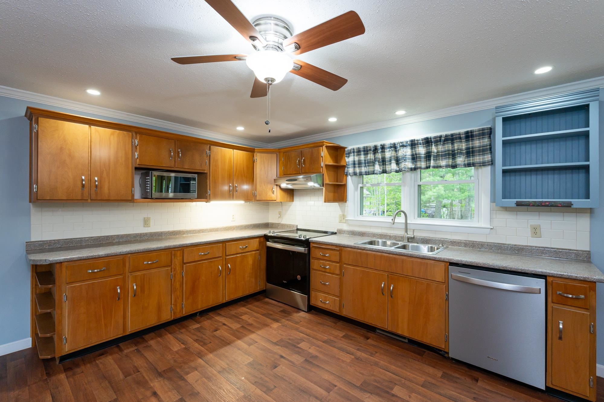 40 Whitten Road Milford, NH 03055 - Photo 3 of 28